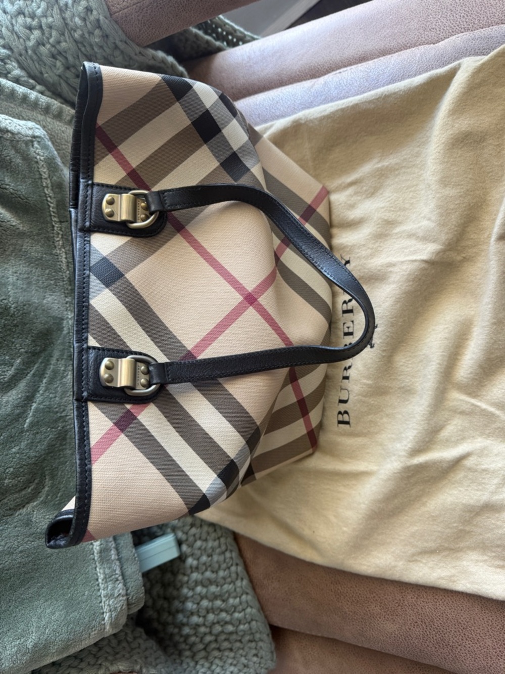 Burberry Beige Vintage Check Tote with Black Trim and Pink Accents - Picture 2 of 3